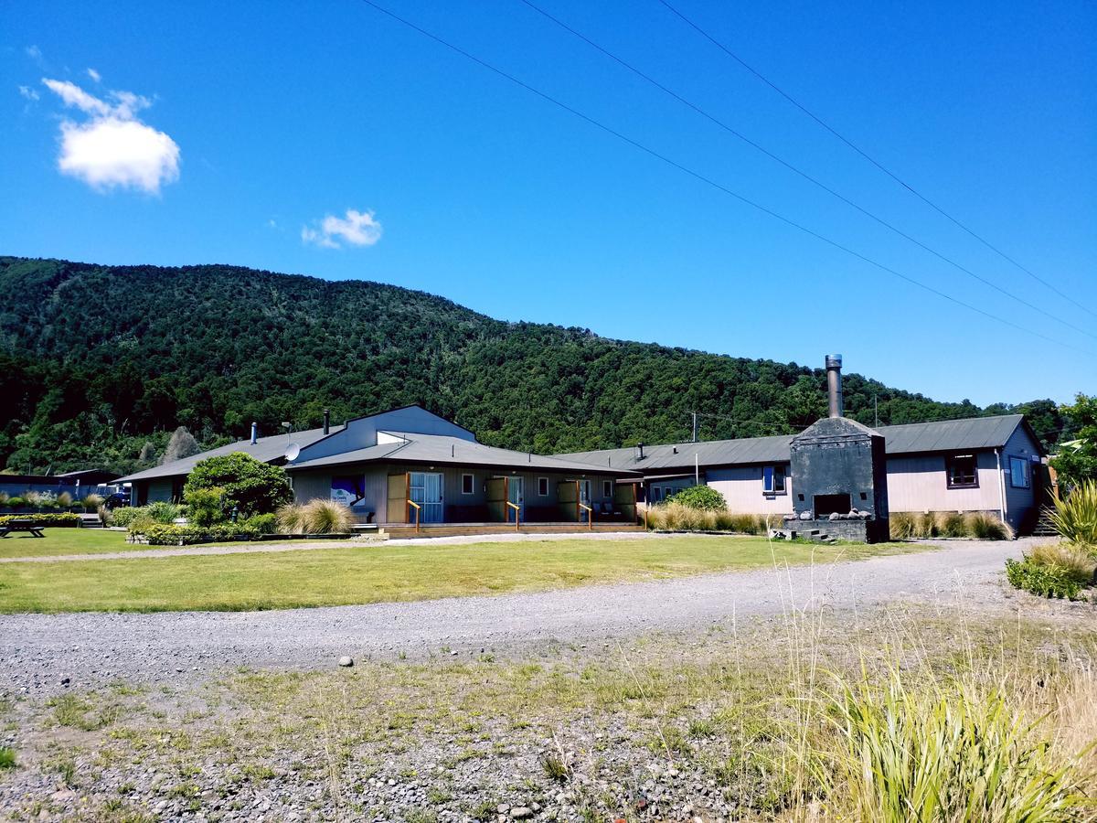 The Crossing Lodge Erua Exterior foto